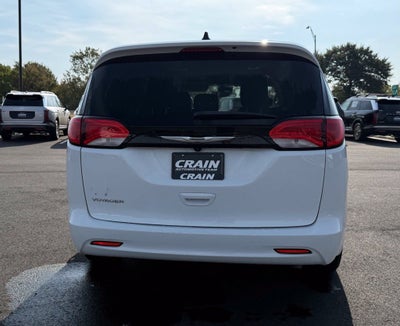 2024 Chrysler Voyager LX