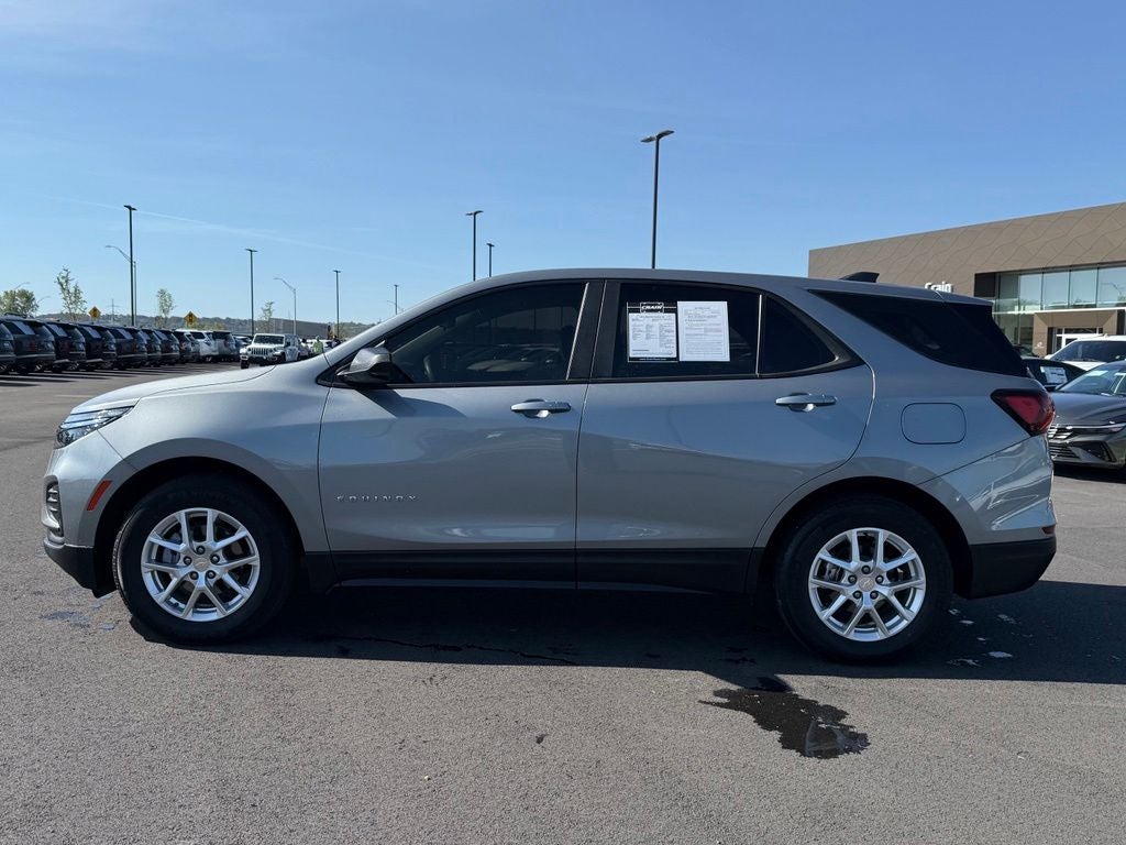 2023 Chevrolet Equinox LS