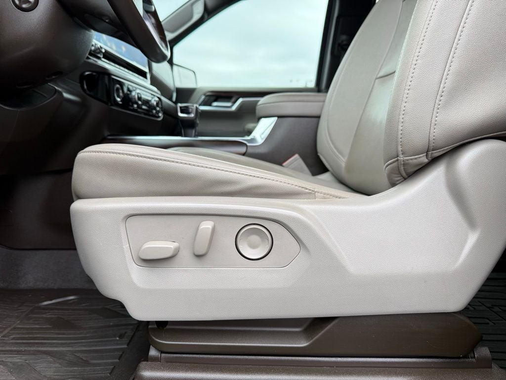 2023 GMC Sierra 1500 SLT Premium Package