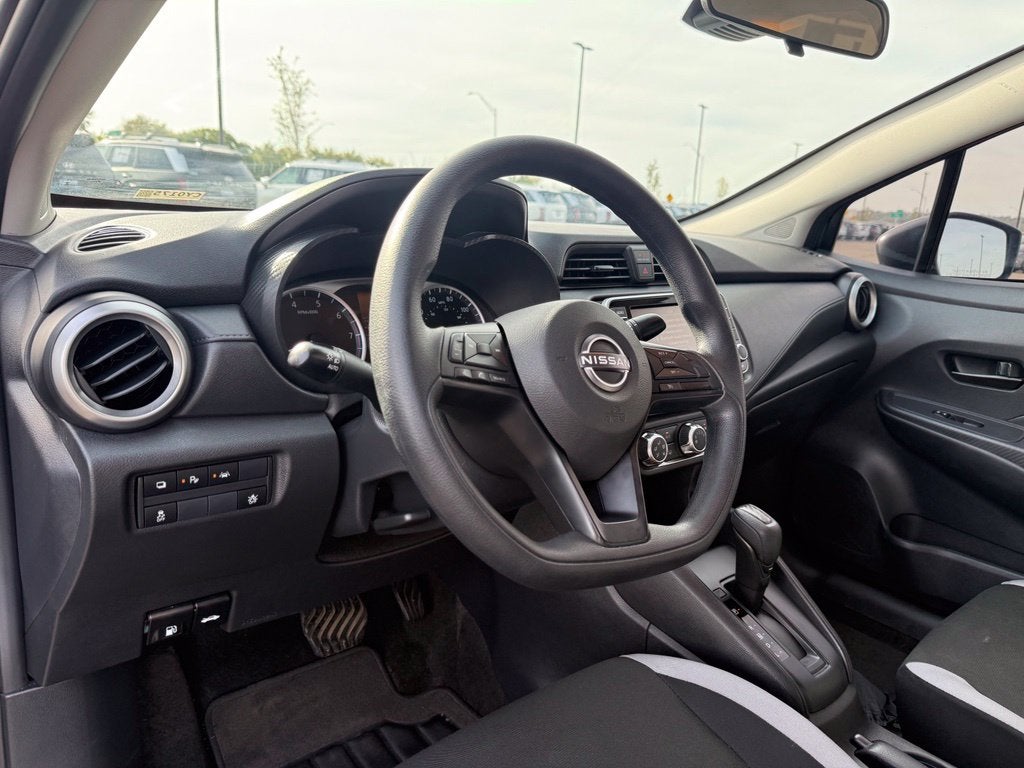 2025 Nissan Versa 1.6 S