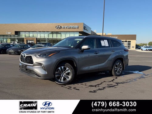 2025 Toyota Highlander XLE