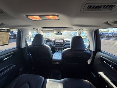 2025 Toyota Highlander XLE