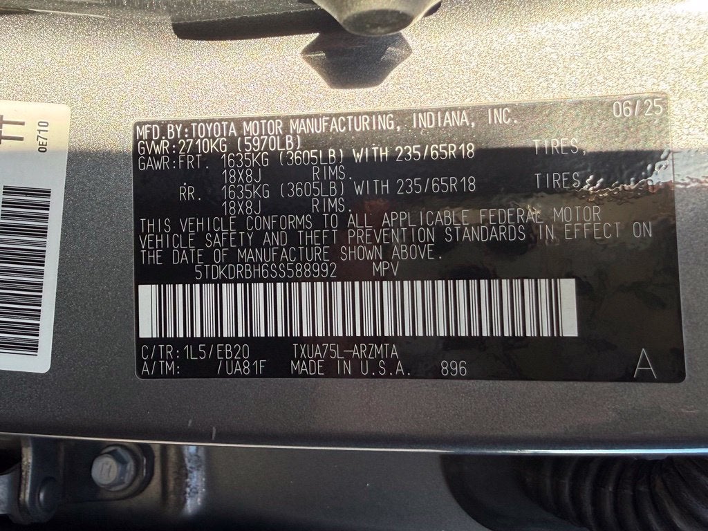 2025 Toyota Highlander XLE