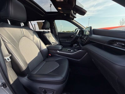 2021 Toyota Highlander XSE