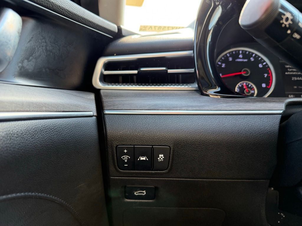 2023 Kia K5 EX