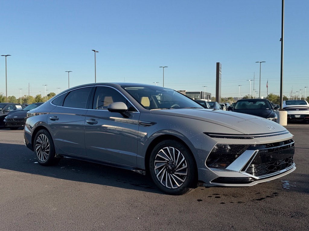 2024 Hyundai Sonata Hybrid Limited CPO Eligible