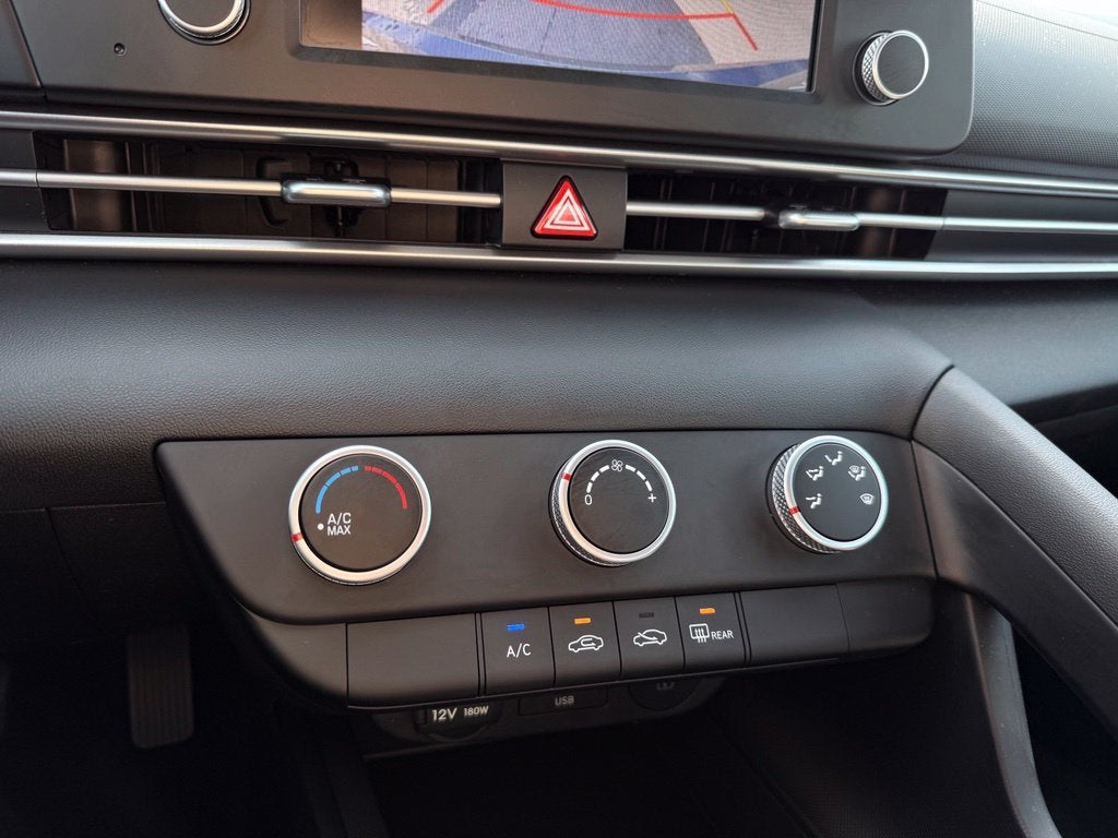 2025 Hyundai Elantra SE CPO Eligible
