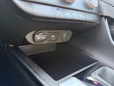 2025 Hyundai Elantra SE CPO Eligible