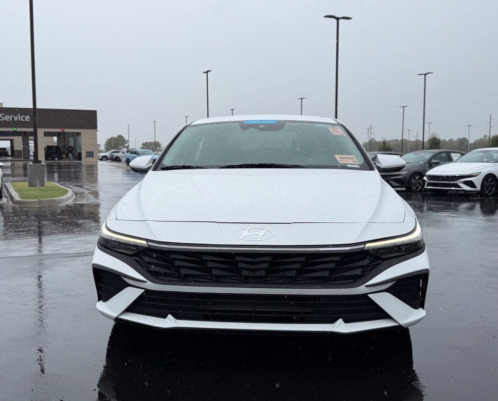 2025 Hyundai Elantra SE CPO Eligible