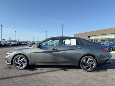 2025 Hyundai Elantra SEL Convenience