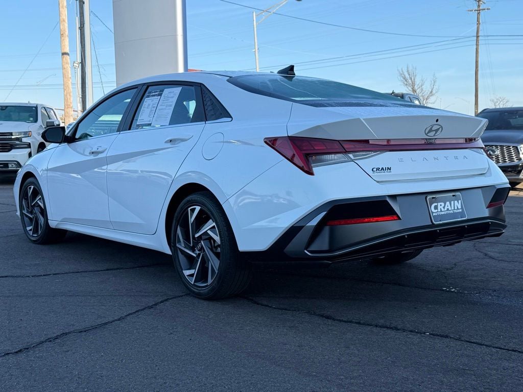 2024 Hyundai Elantra SEL 1 OWNER CLEAN CAR FAX