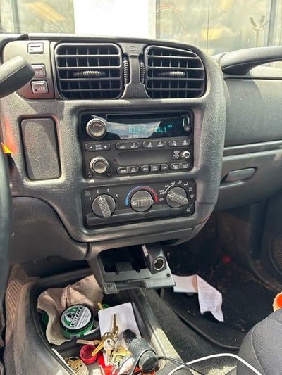 2004 Chevrolet S-10 LS