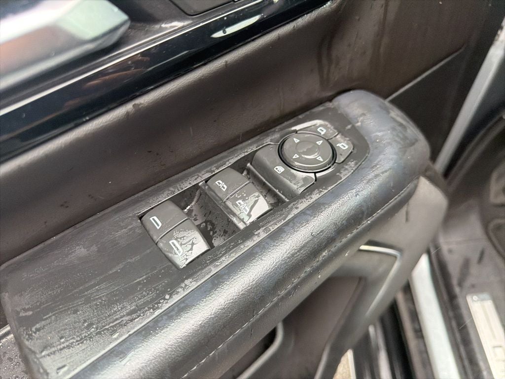2025 Chevrolet Tahoe LT 1-Owner / Clean Carfax / Power Liftgate