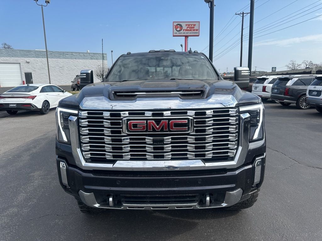 2024 GMC Sierra 2500HD Denali