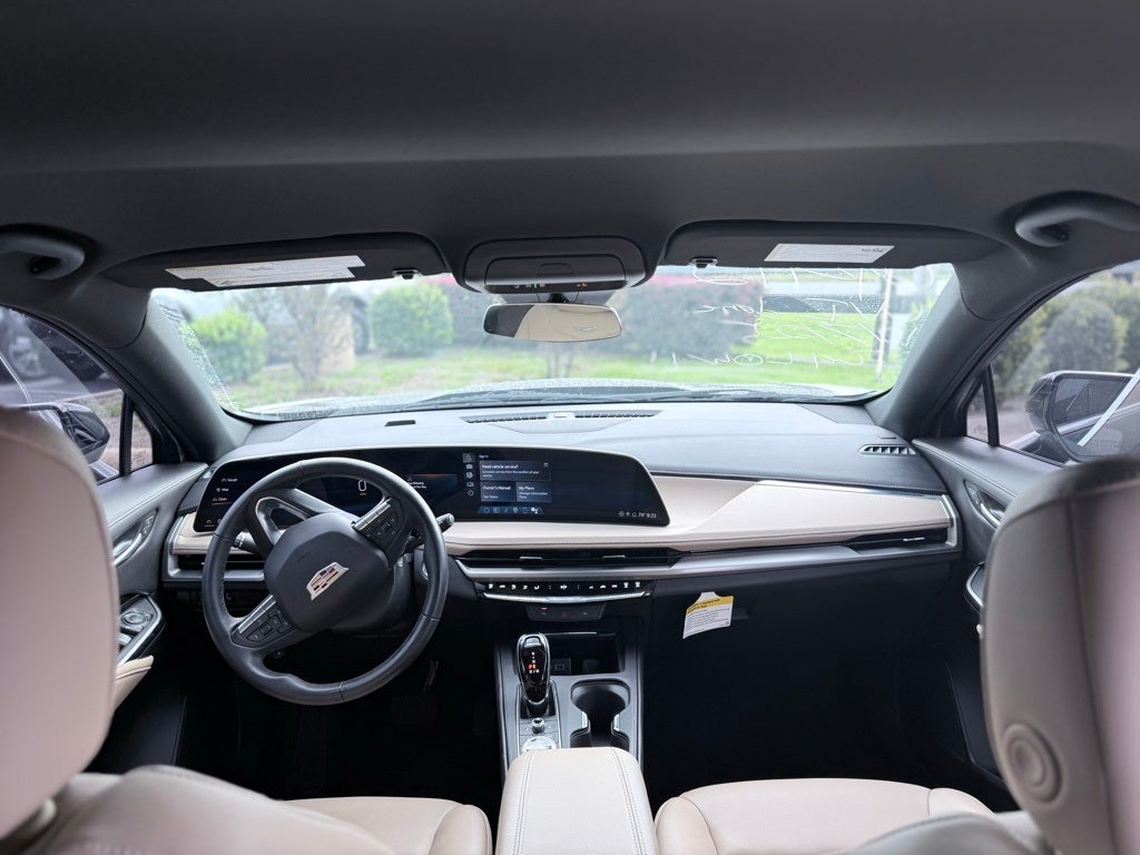 2024 Cadillac XT4 Luxury