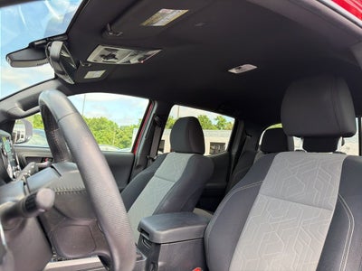 2023 Toyota Tacoma TRD Off-Road V6 / One Owner / Clean Carfax