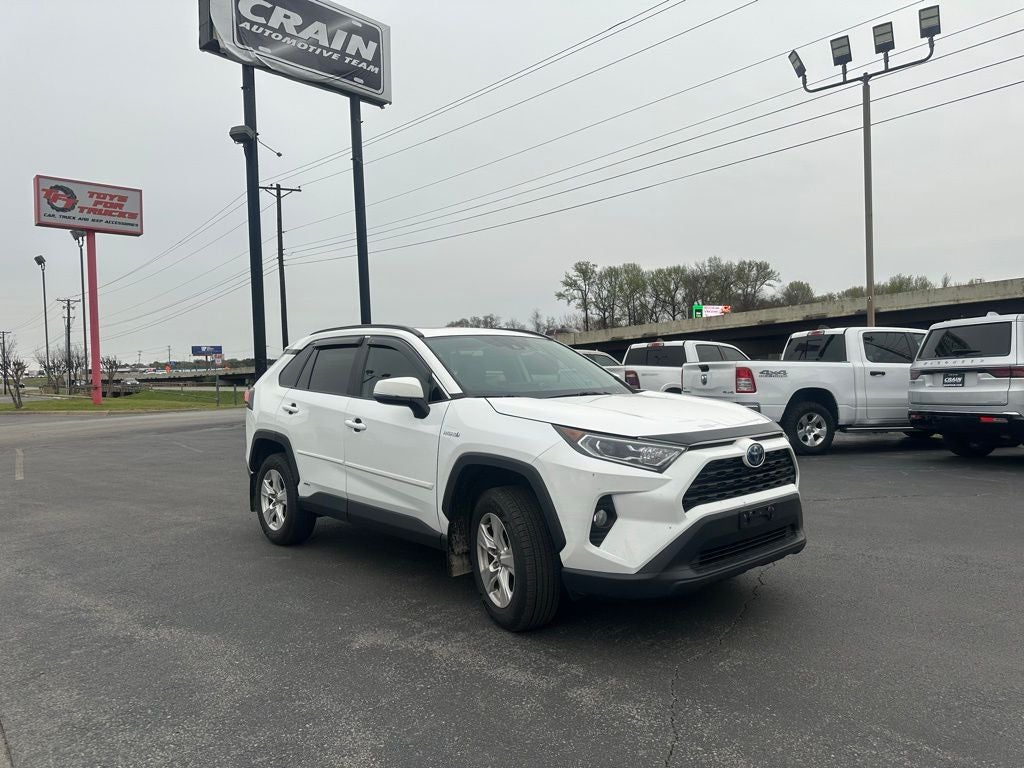 2021 Toyota RAV4 Hybrid XLE