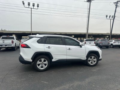2021 Toyota RAV4 Hybrid XLE