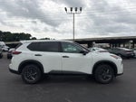 2024 Nissan Rogue S 1-Owner / Blind Spot / Rear Parking Sensors