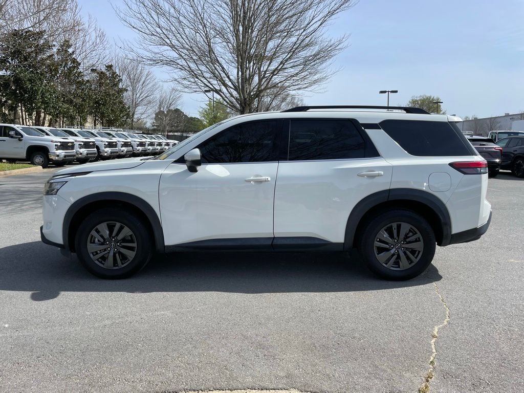 2022 Nissan Pathfinder SV 1-OWNER | LEATHER | NEW TIRES