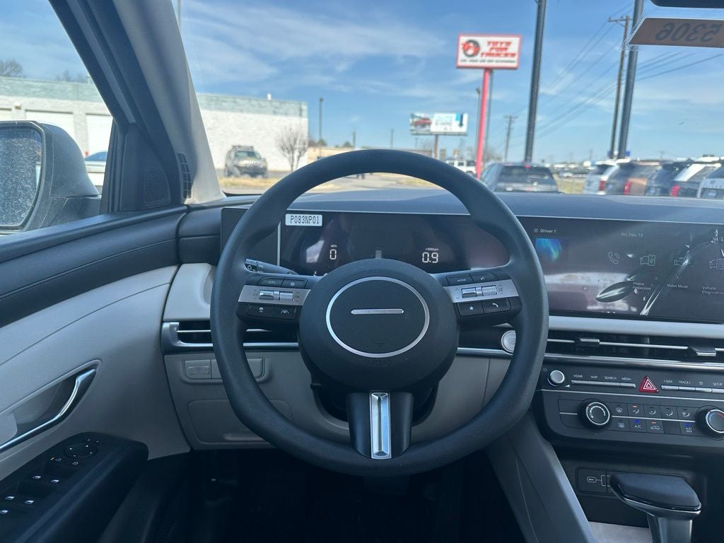 2025 Hyundai Tucson SE