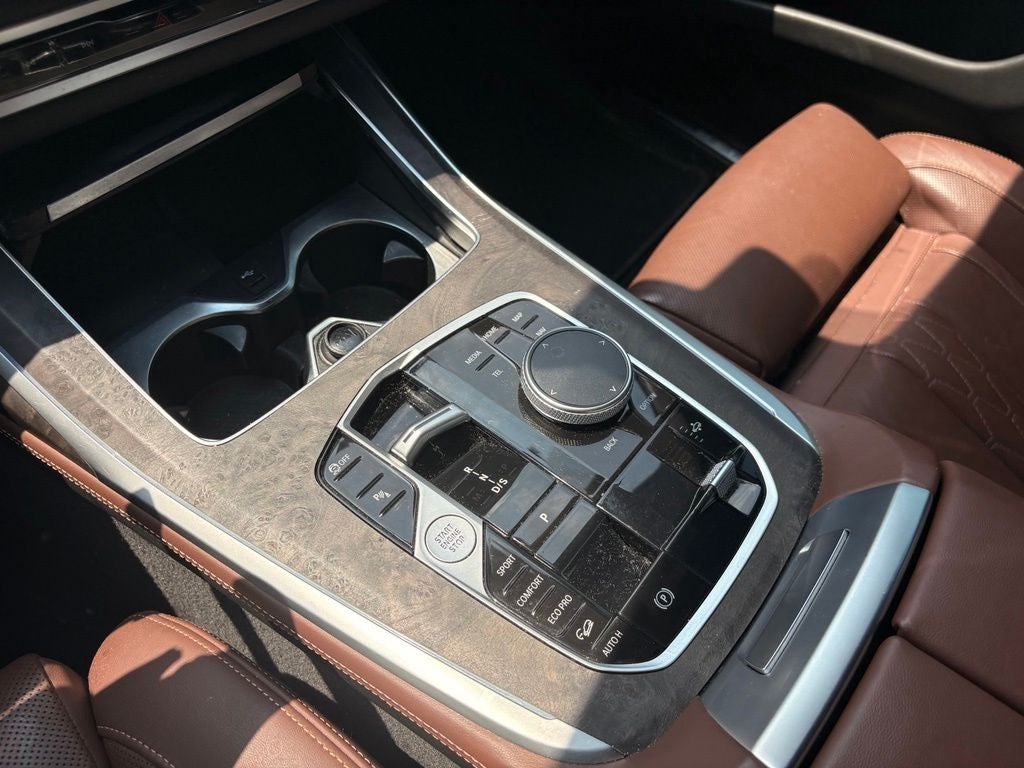 2024 BMW X7 M60i