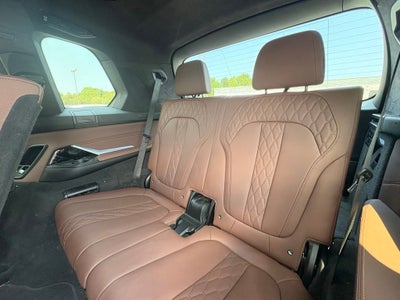 2024 BMW X7 M60i