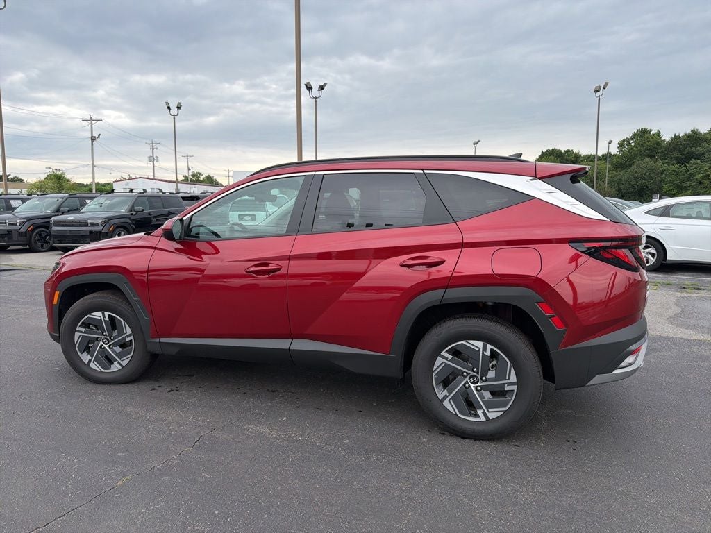 2025 Hyundai Tucson Hybrid Blue One Owner / Clean Carfax / Power Liftgate