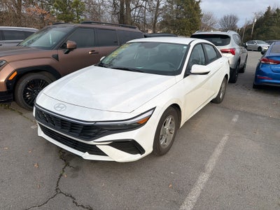 2025 Hyundai Elantra SE