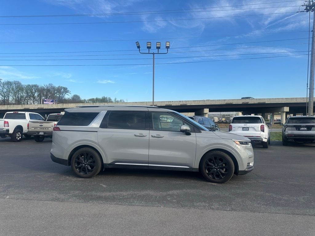 2024 Kia Carnival SX