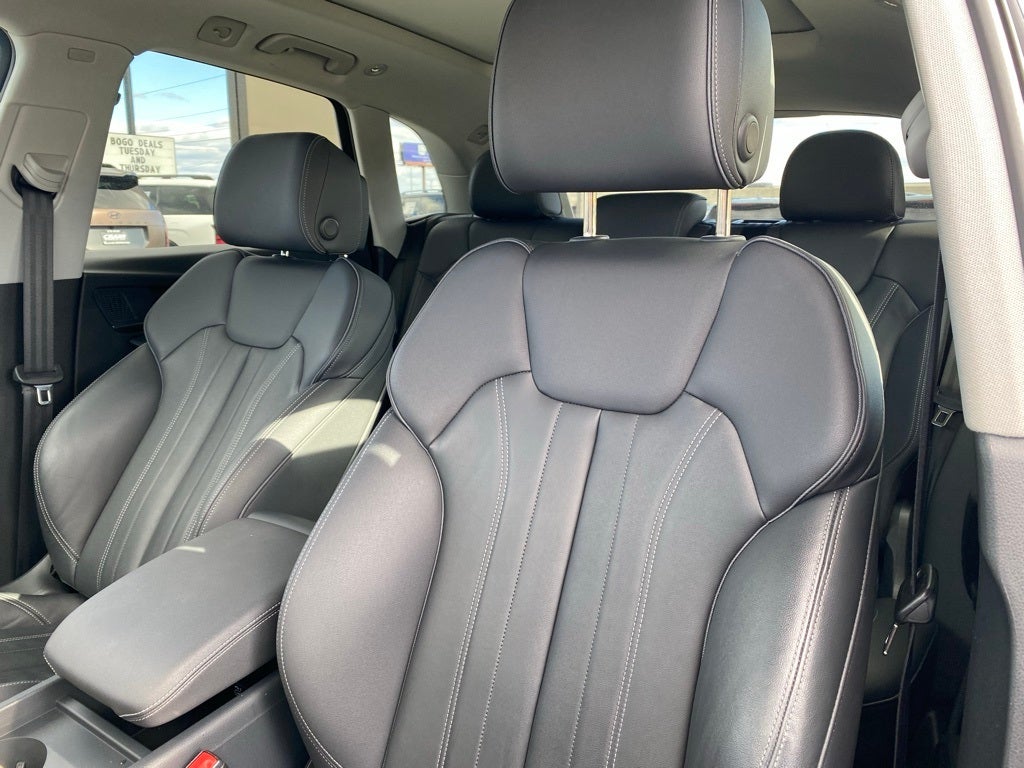 2024 Audi Q5 45 S line Premium quattro