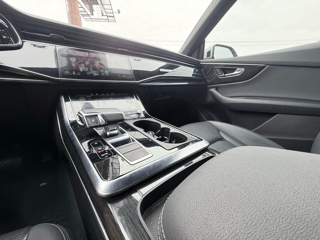 2020 Audi Q8 55 Premium Plus quattro