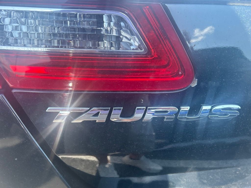 2014 Ford Taurus SEL