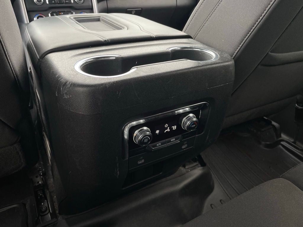 2023 GMC Yukon SLE