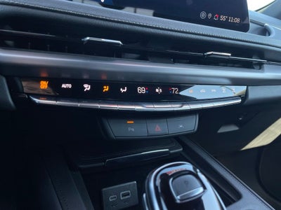 2025 Cadillac XT4 Premium Luxury