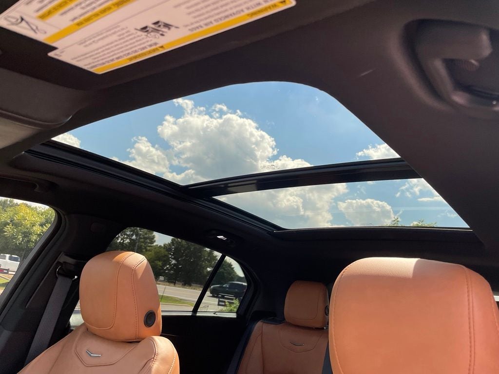 2023 Cadillac XT4 Premium Luxury