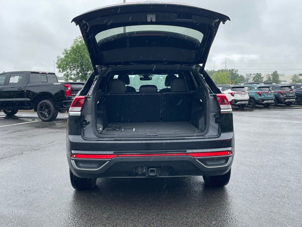 2024 Volkswagen Atlas Cross Sport 2.0T SE w/Technology