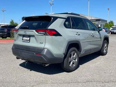 2022 Toyota RAV4 XLE