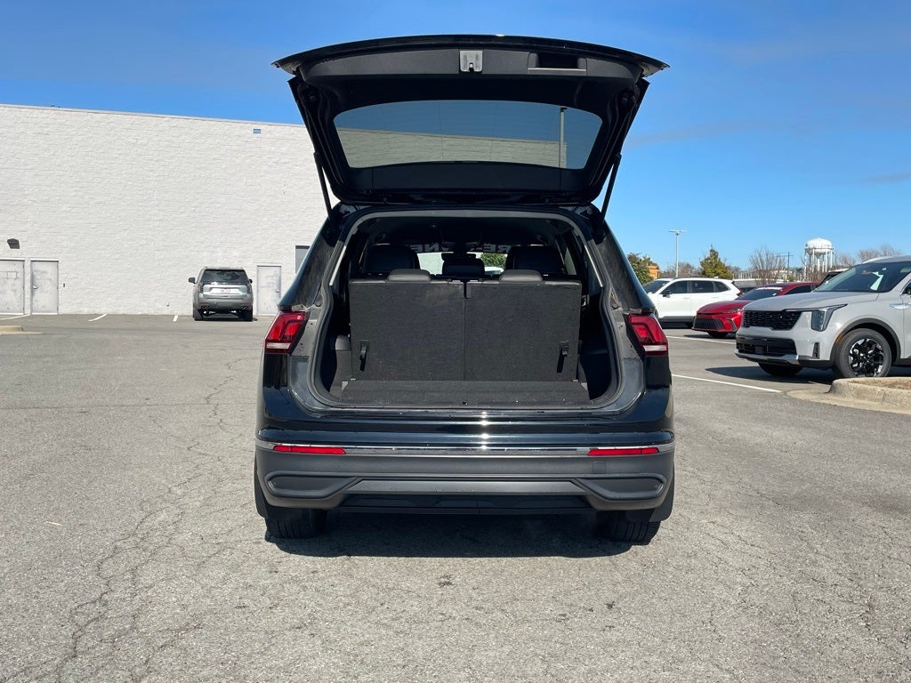 2023 Volkswagen Tiguan 2.0T SE