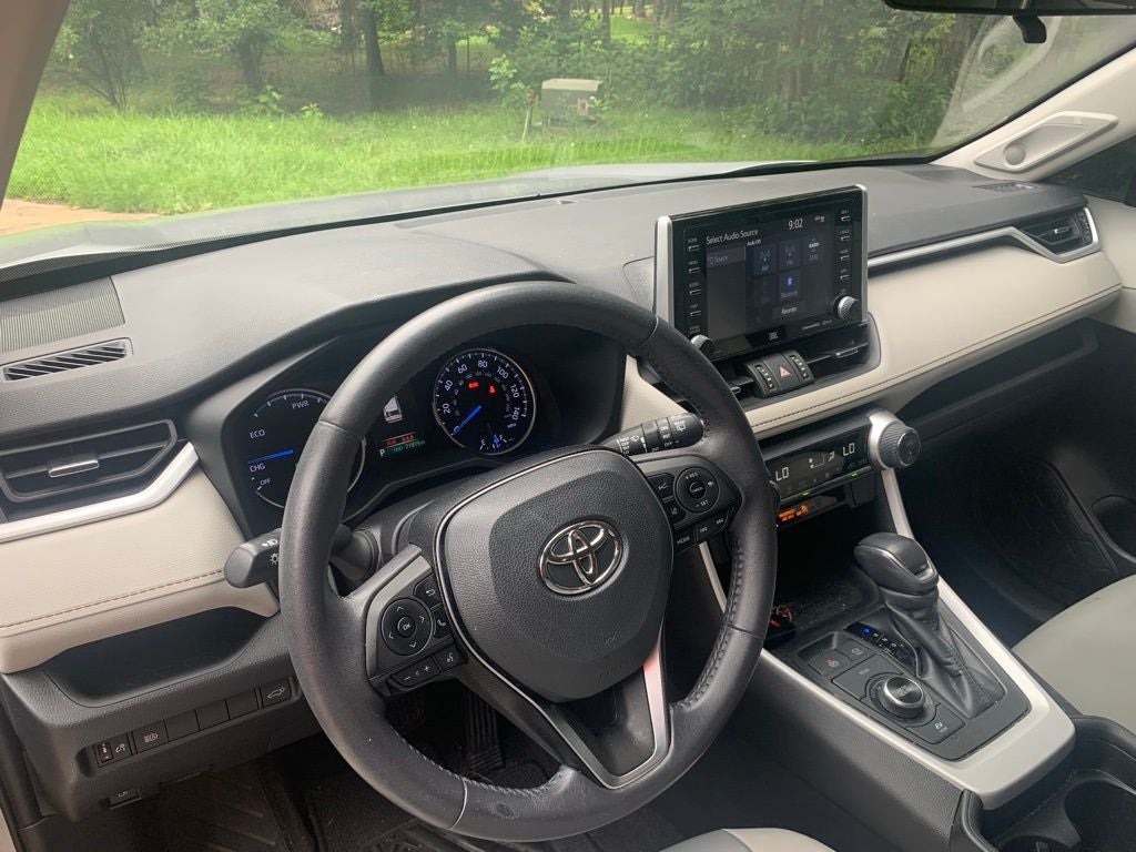 2021 Toyota RAV4 Hybrid XLE Premium