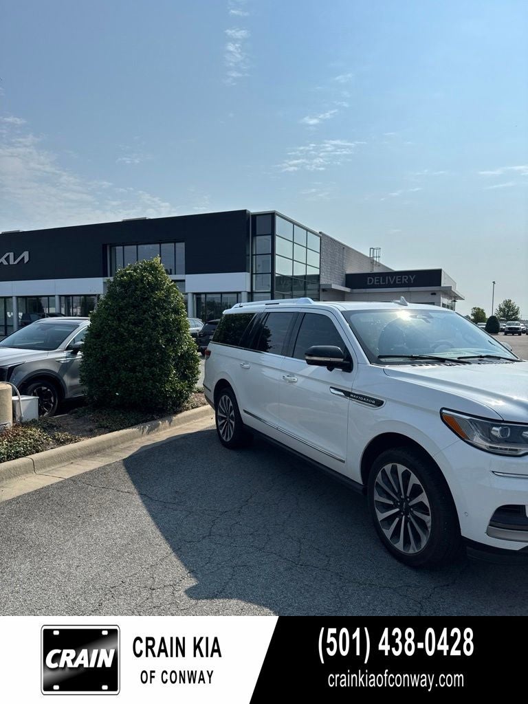 2023 Lincoln Navigator L Reserve