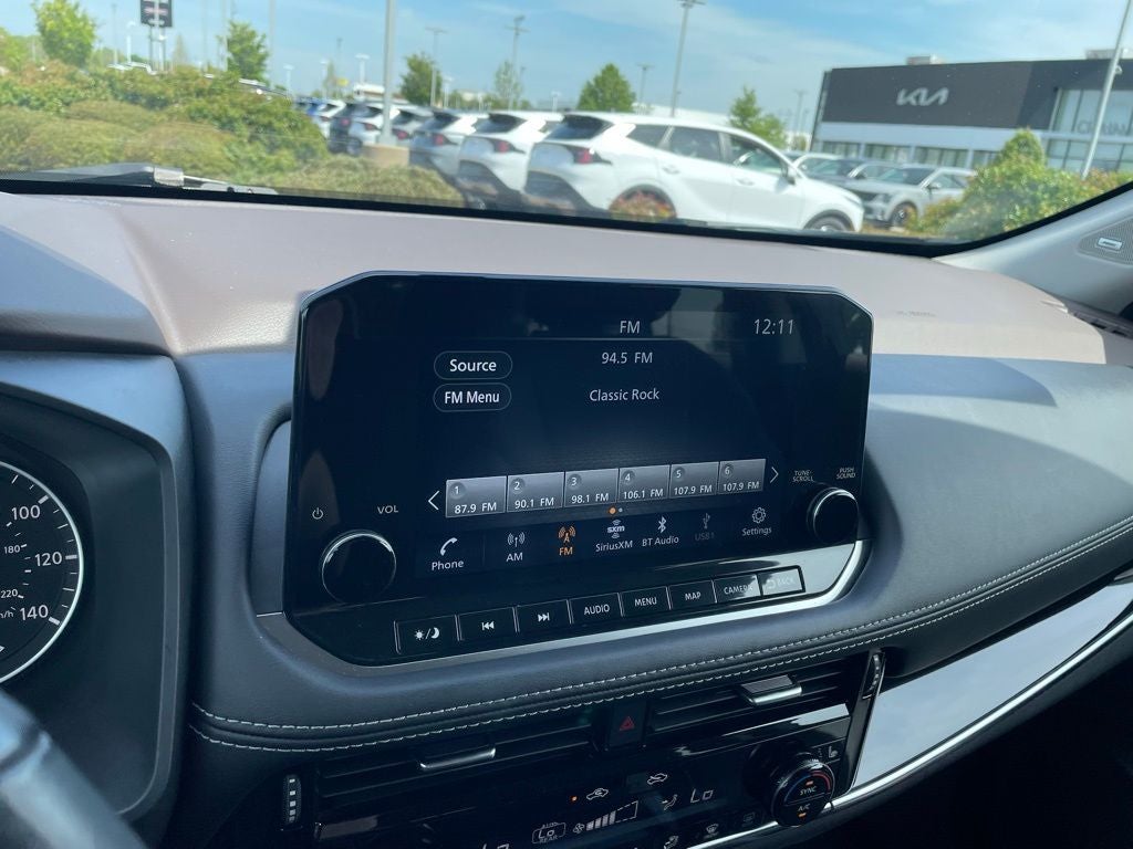 2023 Nissan Rogue SL