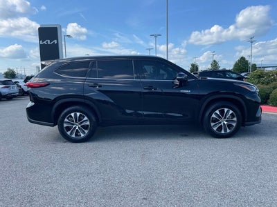 2021 Toyota Highlander Hybrid XLE