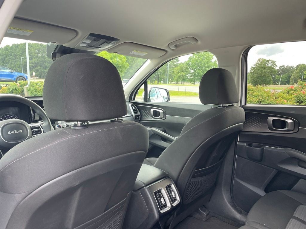 2023 Kia Sorento LX