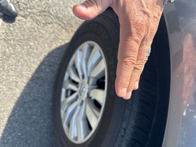 2017 Nissan Armada SV