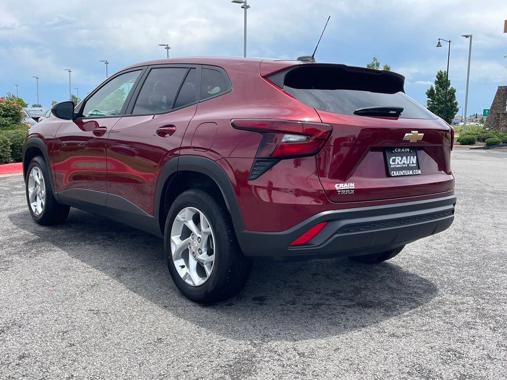 2025 Chevrolet Trax LS