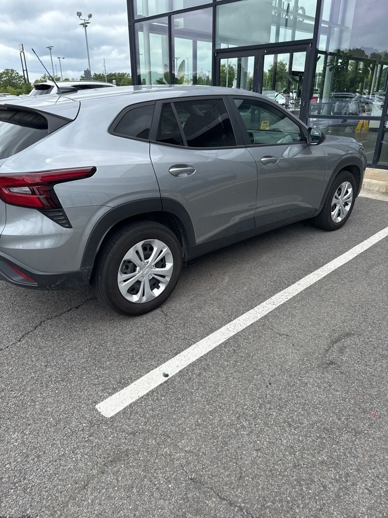 2025 Chevrolet Trax LS