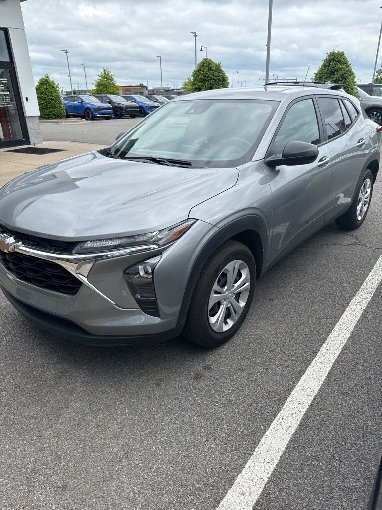 2025 Chevrolet Trax LS