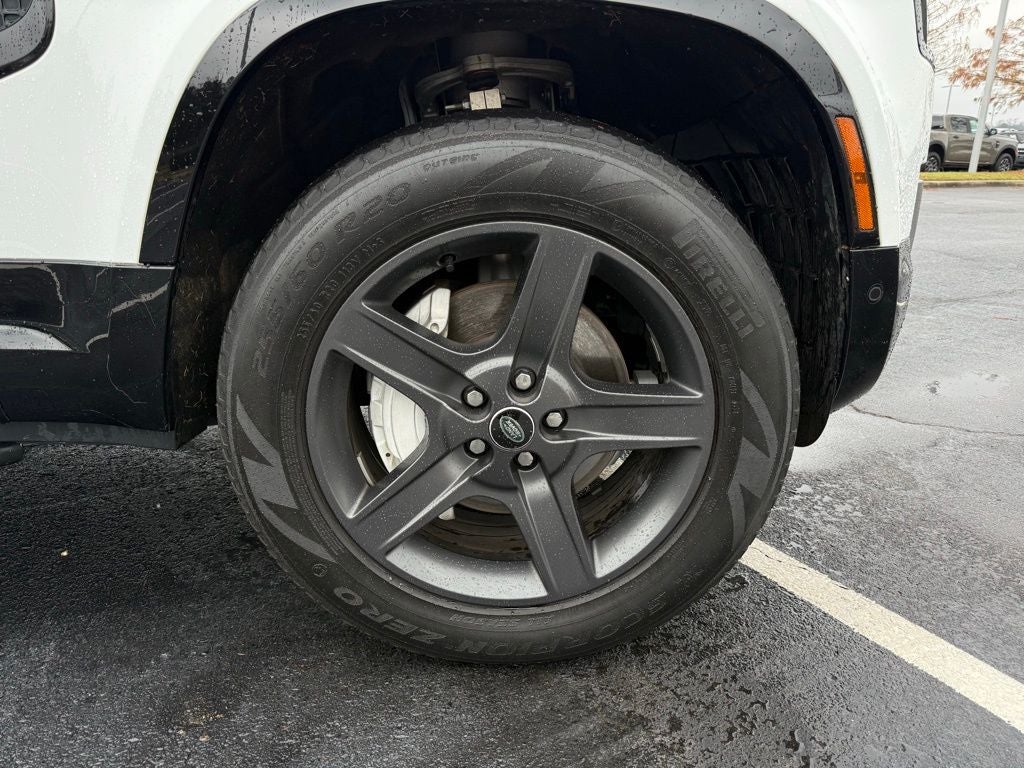 2023 Land Rover Defender 130 X-Dynamic SE