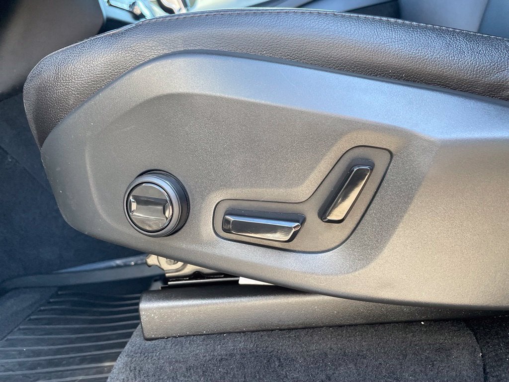2022 Volvo XC90 T5 Momentum